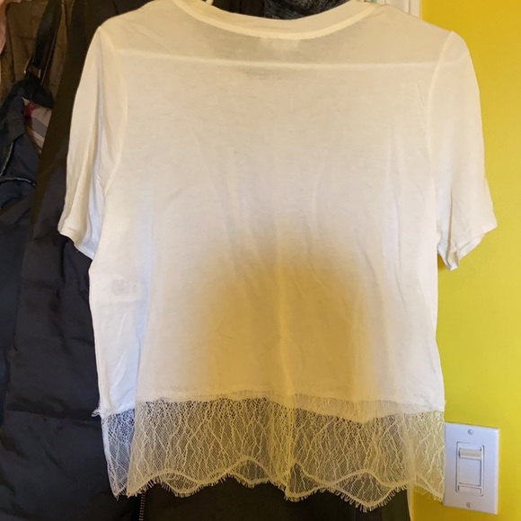 Wilfred white cropped tee with lace bottom - Picture 4 of 4